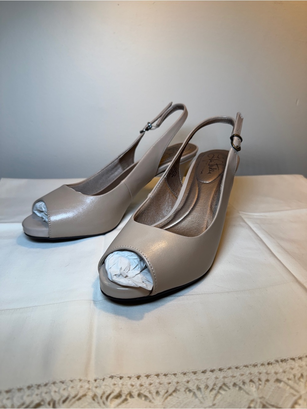 Lifestride Women’s Taupe Peep-Toe Slingback Heels, 8.5